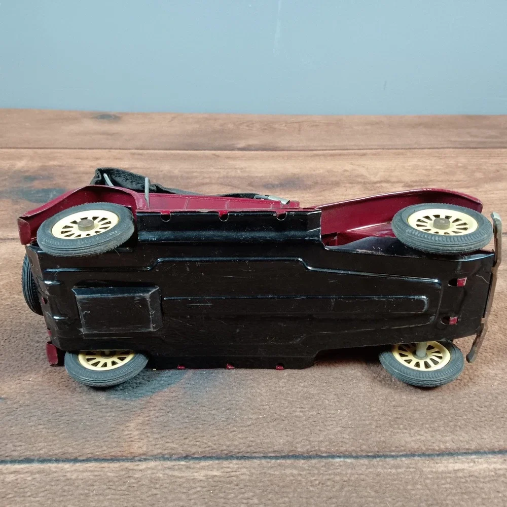 Vintage Tin Litho 1925 Touring Car Burgundy Convertible Toy S-1925 Plate